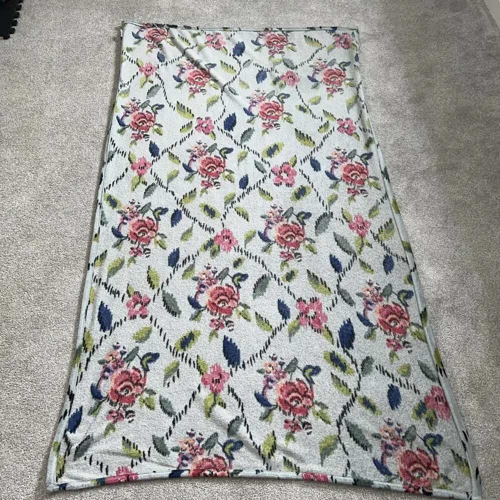 Vera Bradley Fleece Floral Home Throw Blanket Water Bouquet 77 x 45 Cottage
